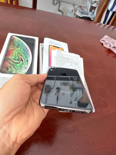 Phone XS Max 256g (ខូច) លក់កាប់សាច់