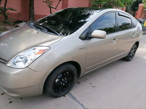 Prius 05 Full ឡានរៀបចំហើយស្អាត