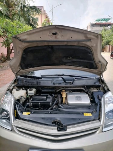 Prius 05 Full ឡានរៀបចំហើយស្អាត
