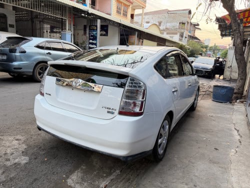 Prius 07 full touring ពូកស្បែក ក្នុងលឿង