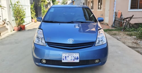 PRIUS 2004 For Rent /出租