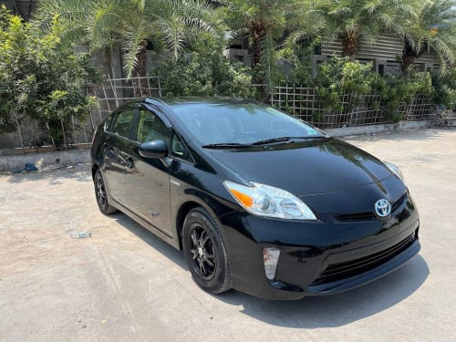 PRIUS 2012 For Rent /出租