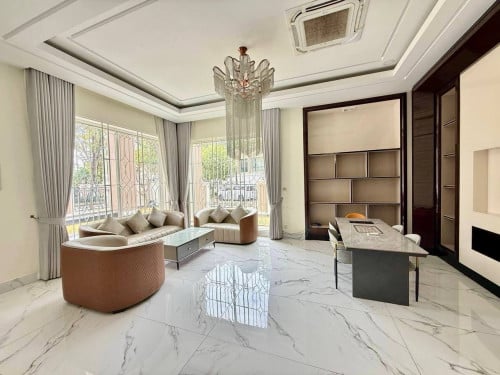 Queen Villa for Sale In PH