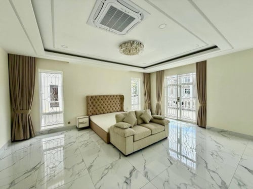 Queen Villa for Sale In PH