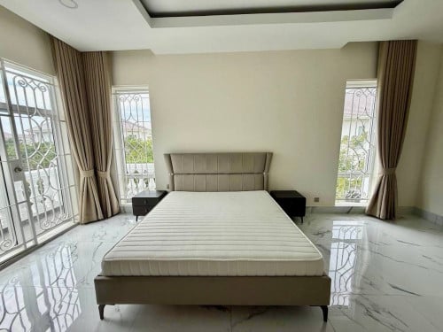 Queen Villa for Sale In PH
