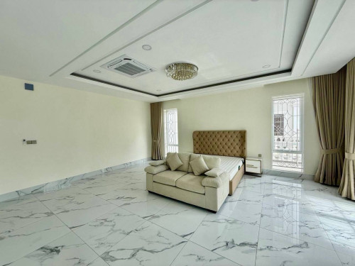 Queen Villa for Sale In PH