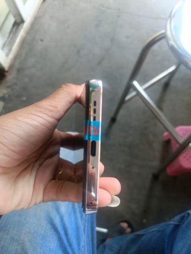 Reno 12F(ក្រុមហ៊ុន)