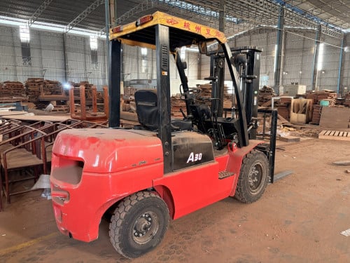Sell Forklift 3T 6M