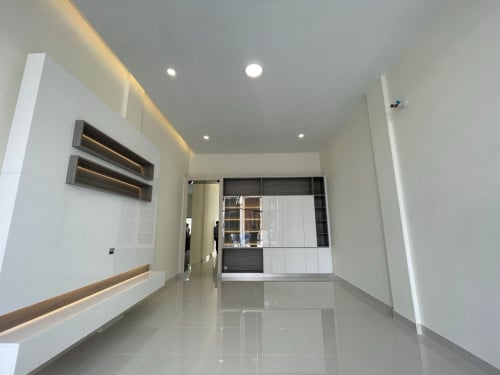 Shophouse for rent borey peng huoth 50m