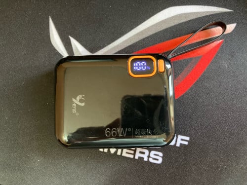 Siem Reap. PowerBank 10000mAh 66W Used Like New