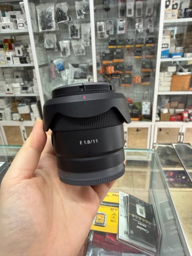 Sony len 11mm F1.8 used