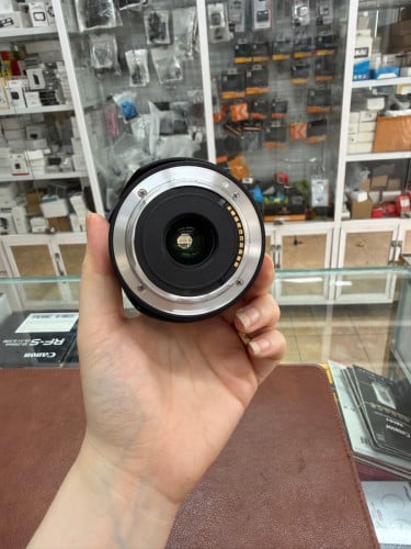 Sony len 11mm F1.8 used