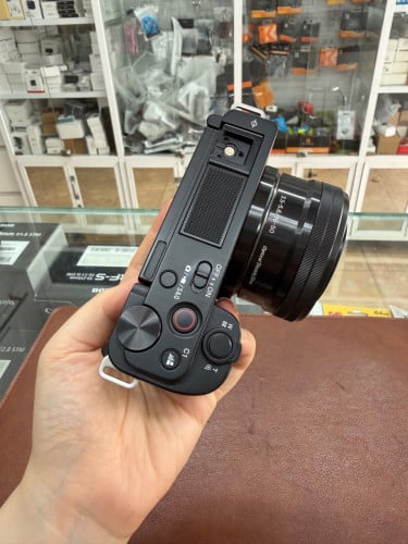 Sony ZVE10 + kit 16-50mm used