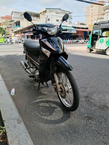 Suzuki smash Revo 2010 550$