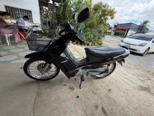 suzuki viva 110cc 08មានពន្ធកាតគ្រីត្រឹមត្រូវ ម៉ាស៊ីនតាន់ ដៃជើងសាណុំសុីន500$ បង់រំលស់បាន