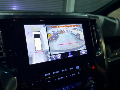Toyota Alphard Auto3