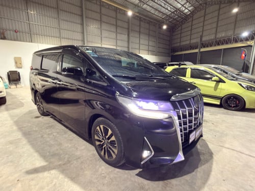 Toyota Alphard Auto3