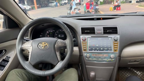 Toyota Camry Hybrid 08