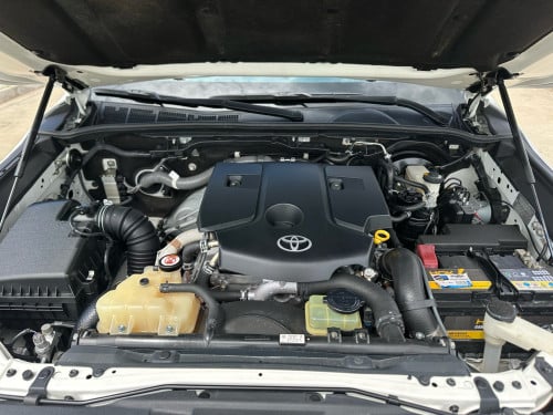 Toyota Hilux Revo rally 022