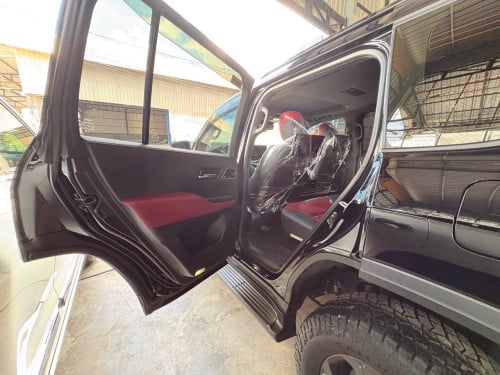 TOYOTA LANDCRUISER GR-SPORT 2022 Full Options• ឡាន ១ទឹក 20000kmជាង នៅថ្មីណាស់ ថ្នាំស្សុីន ១ជុំ