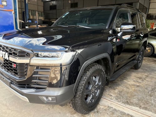 TOYOTA LANDCRUISER GR-SPORT 2022 Full Options• ឡាន ១ទឹក 20000kmជាង នៅថ្មីណាស់ ថ្នាំស្សុីន ១ជុំ