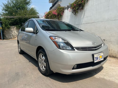 Toyota Prius 08 full option
