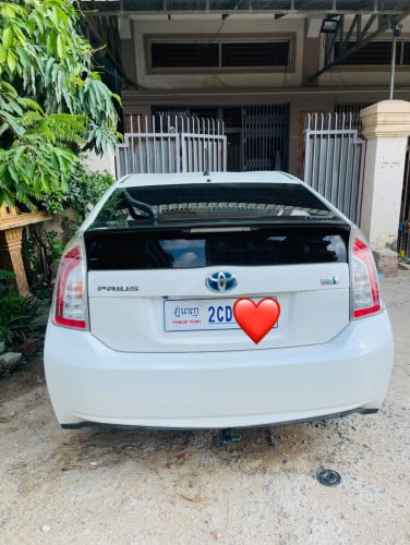 Toyota Prius 2013 សំរាប់លក់