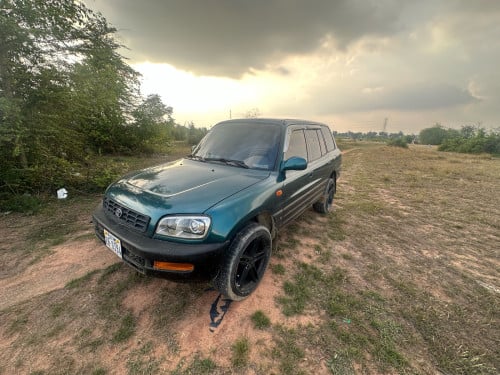 TOYOTA RAV4 ឆ្នាំ 97 ថ្មី ស្អាត លេខអូតូ ម៉ាស៊ីន ប្រអប់លេខ ស្អាត