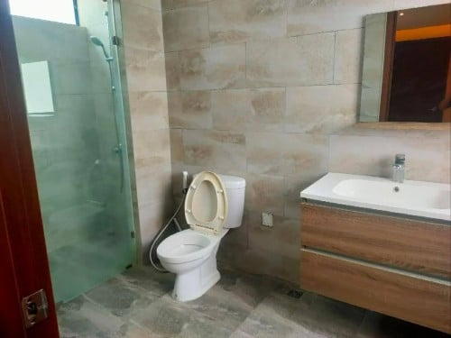 Twin Villa for rent Borey Woodland 60M