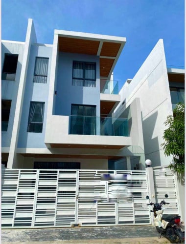 Twin Villa for rent Borey Woodland 60M