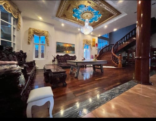 Villa House & Lot for Rent