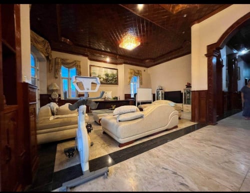 Villa House & Lot for Rent