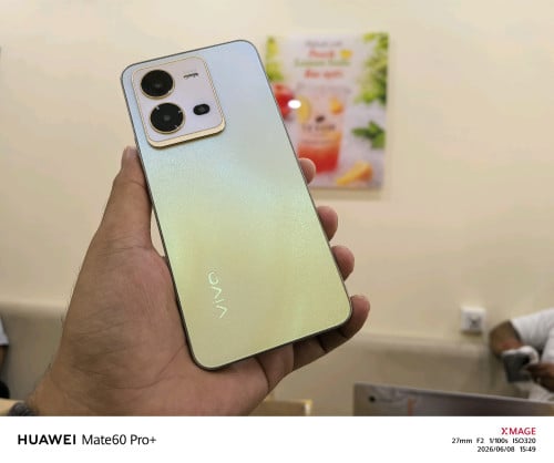 Vivo V25E ក្រុមហ៊ុន 99%