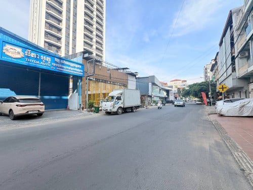 Warehouse for rent- Boeng Trobek