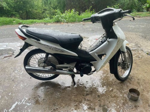 Wave 100 2015