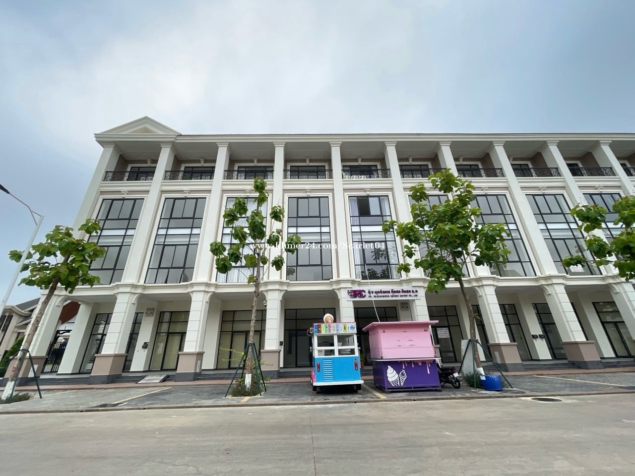 Shophouse for rent borey peng huoth 50m