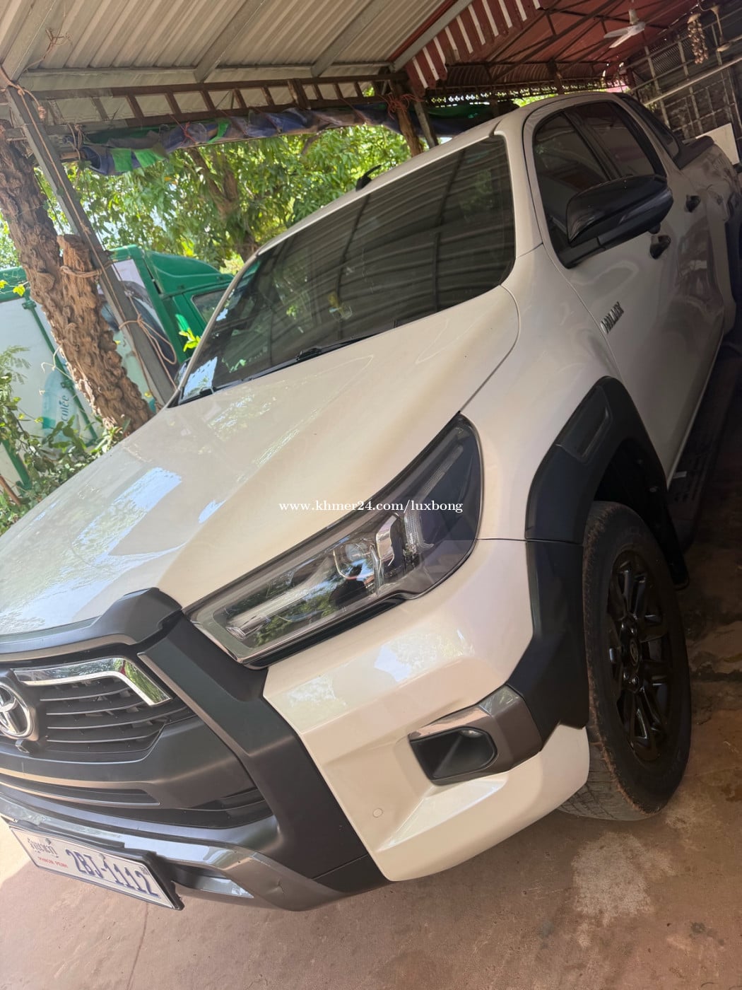 Toyota hilux revo rally