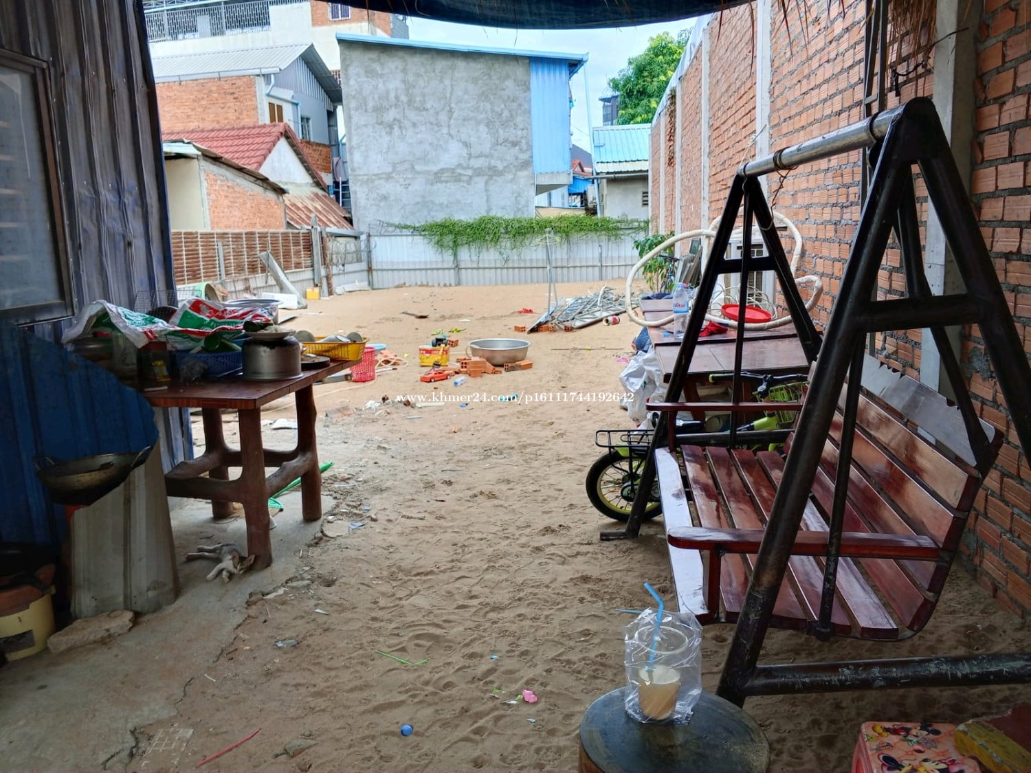 ដីជួល