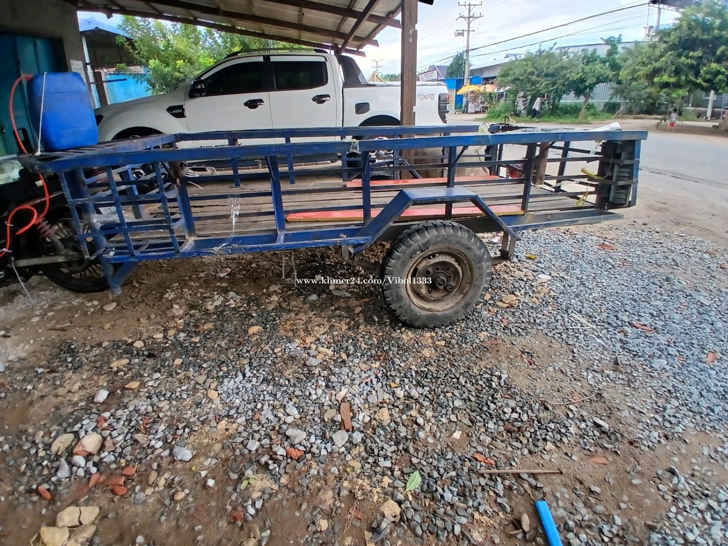 លក់តែកន្ទុយ
