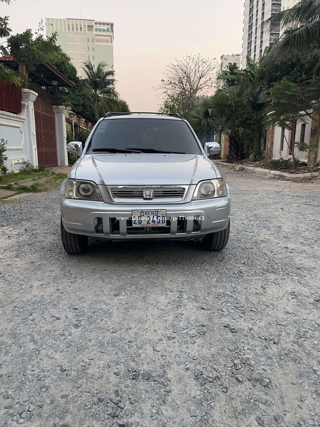 ឡានលក់ឆ្នាំ99