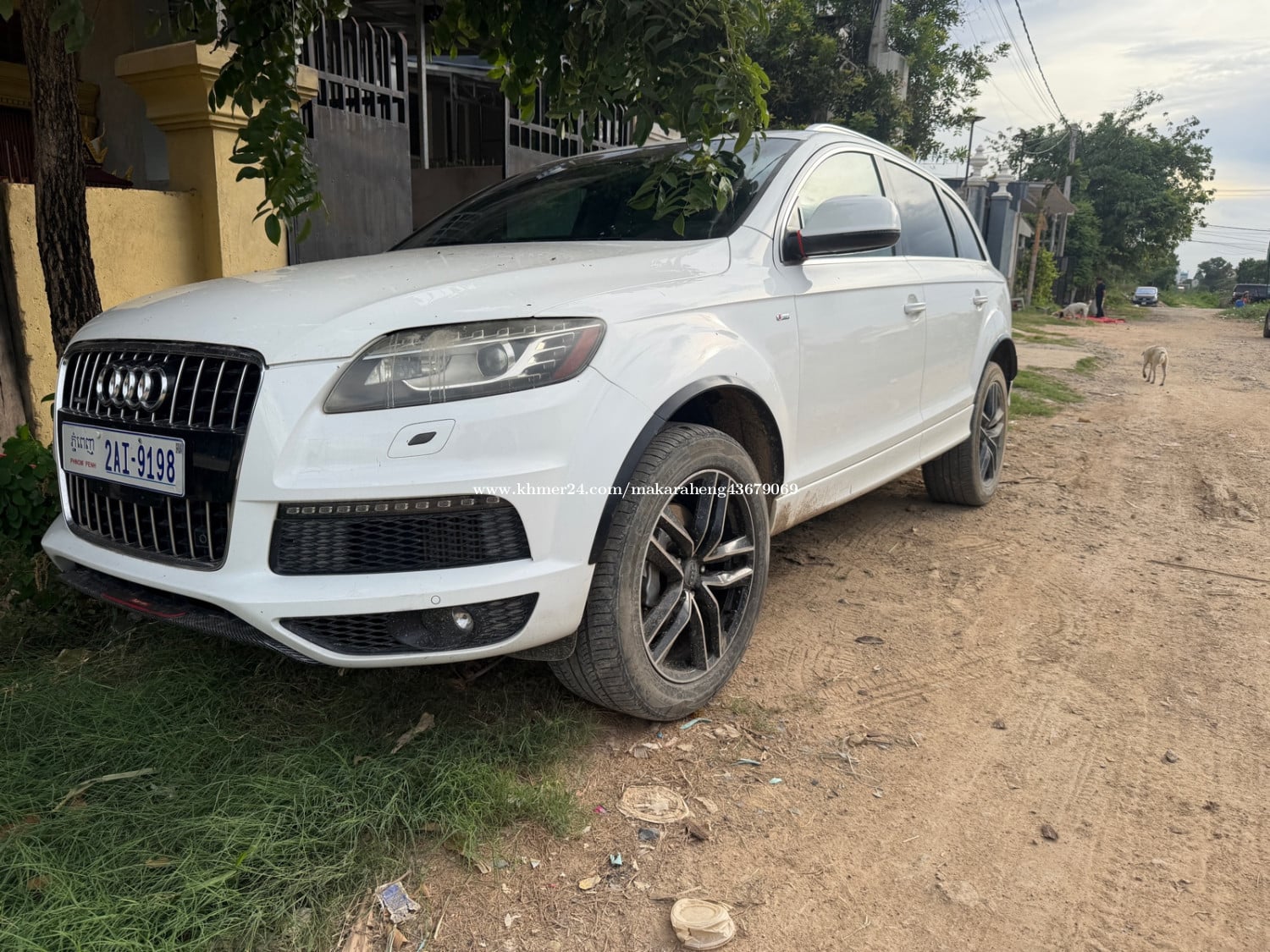 ឡានជិះផ្ទាល់Audi Q7 10500