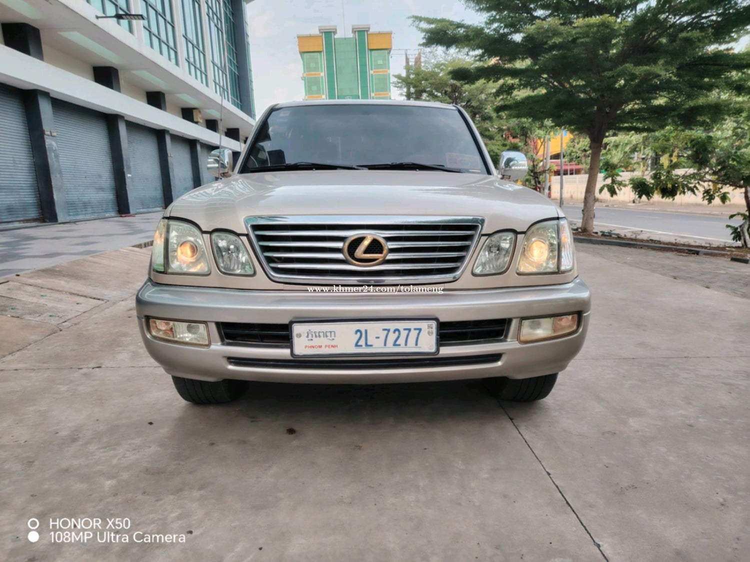 470ឆ្នាំ2000ម្ចាសដេីមលក់ដូសារី11000$ចរចារ