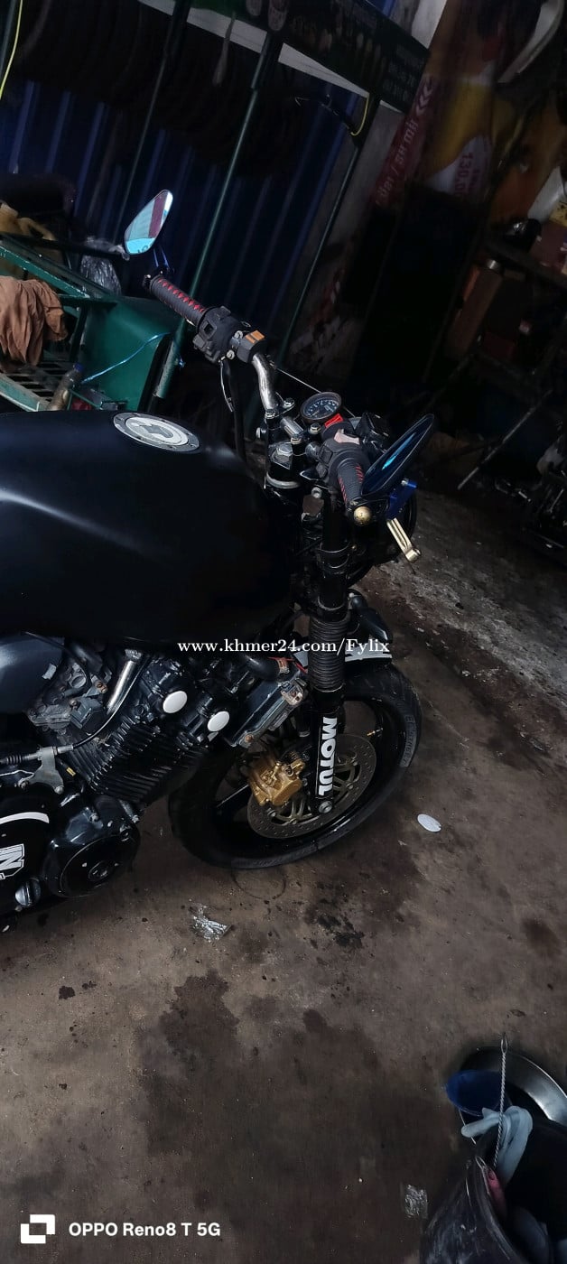 Honda CB 400