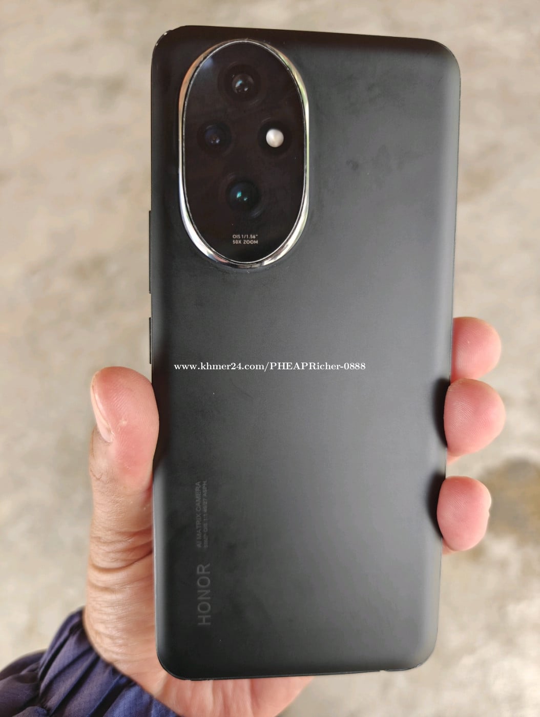 Honor 200 Ram12g/256g sim2 ក្រុមហ៊ុន