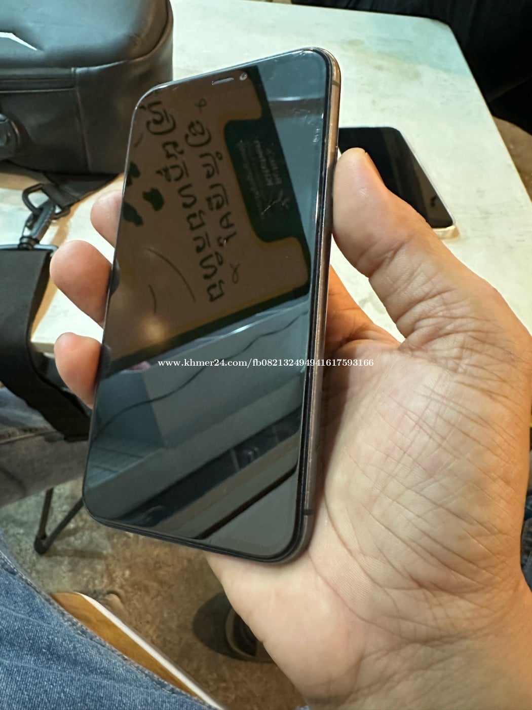 iphone11 128g អេក្រង់ហ្សីន