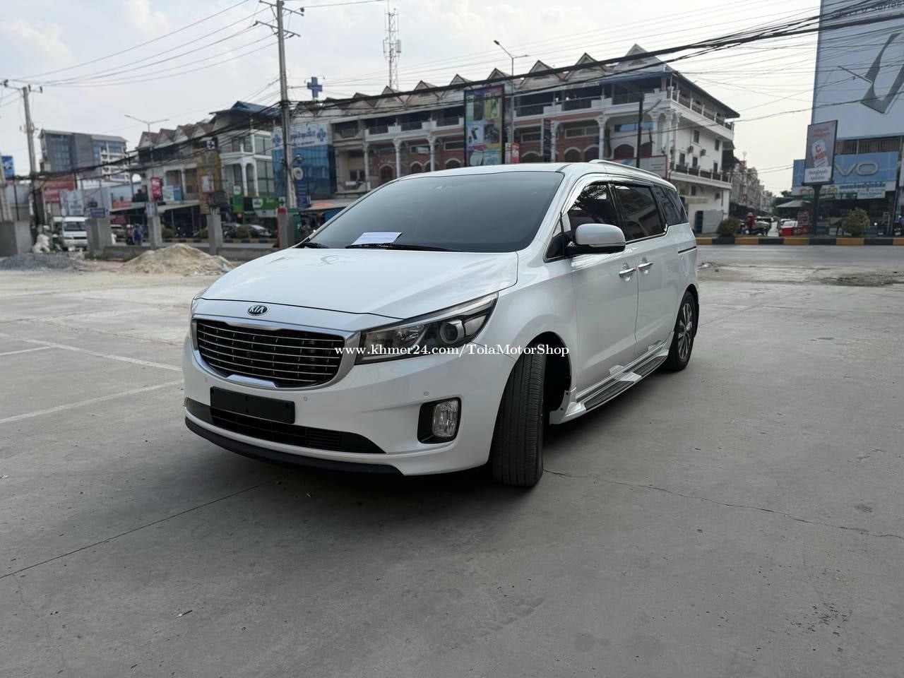Kia Carnival 2017full option 360ប៊ូតុង5អូតូបី