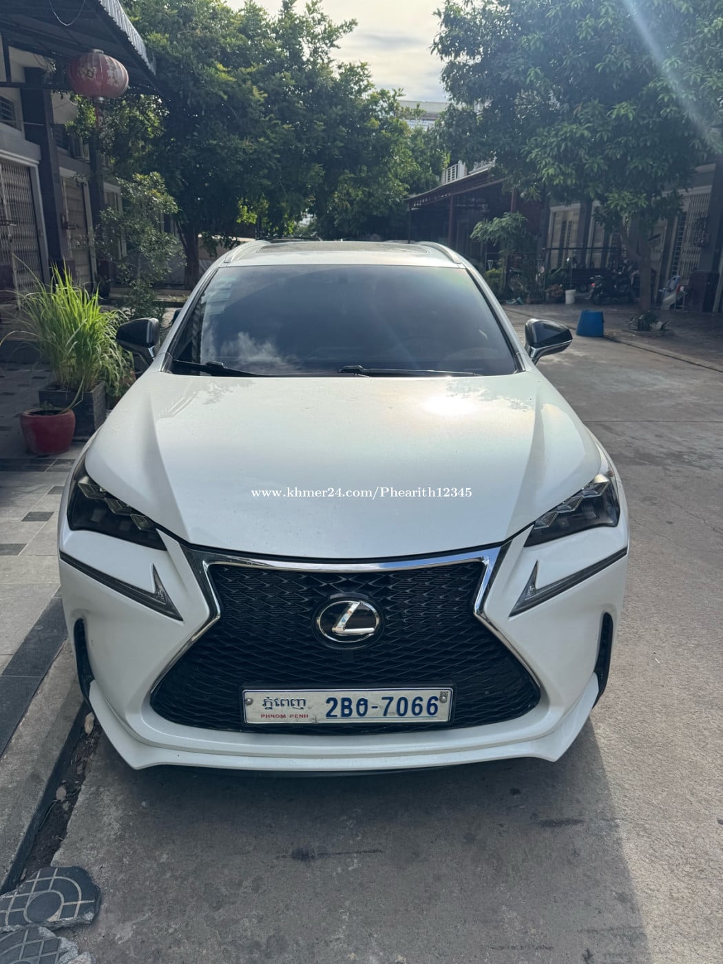 NX200t 2015 up fsport បីបូតុង ប៉ុង1 ឡានថ្មី អត់បុកប៉ះអត់ច្រេស