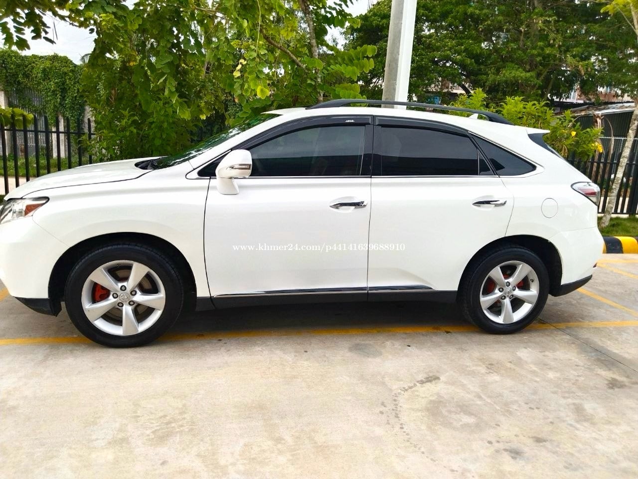 Rx350 2010 លក់ប្រញាប់លុយ17900$