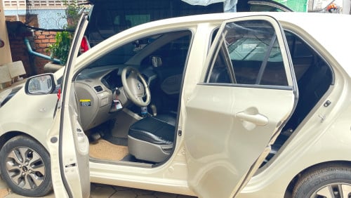 ឡានលក់បន្ទាន់ 7,500 ចរចា (smart key)