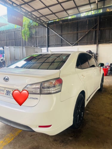 លក់ឡាន អ្នកជិះផ្ទាល
